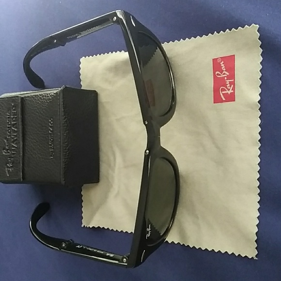 Ray Ban folding wayfarer - Picture 7 of 8